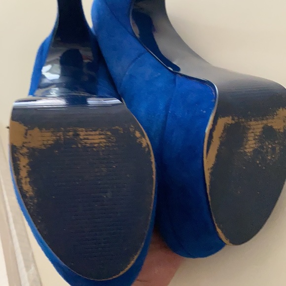 Blue suede heels - Picture 3 of 3